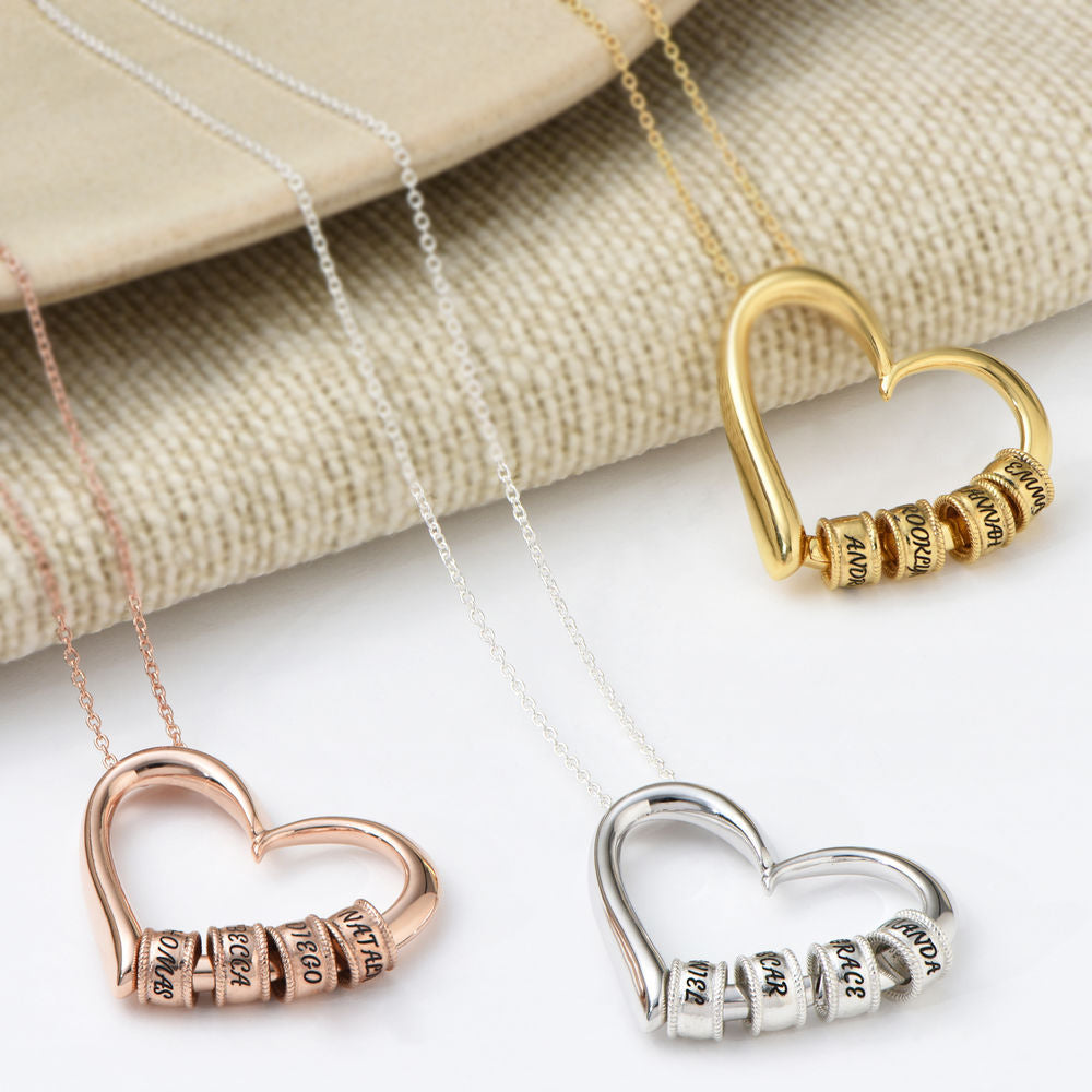 MOM IS MY MVP Customized Heart-shaped Necklace Claire & Clara 