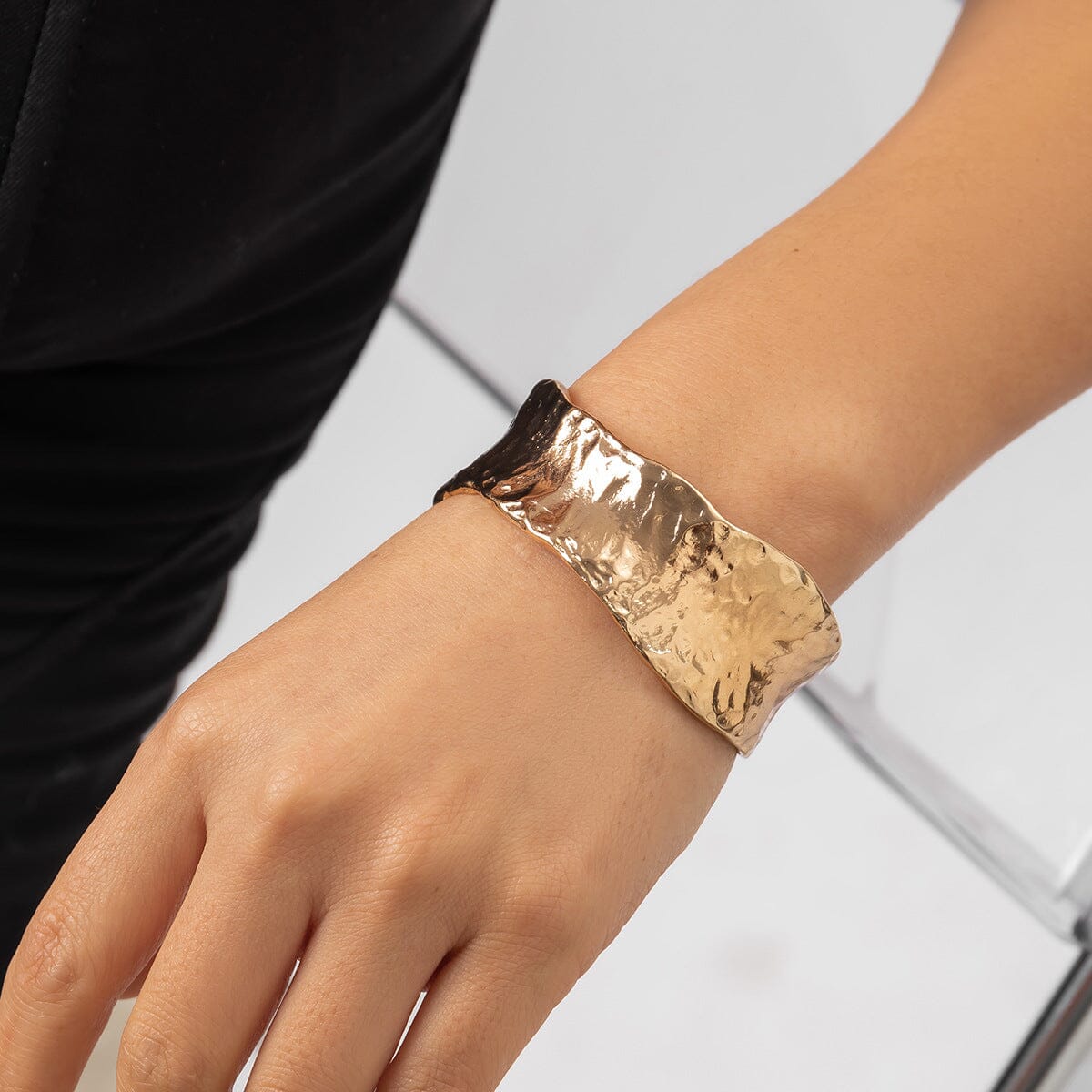 Punk Metal V-Notched Textured Bracelet Bracelet Claire & Clara 