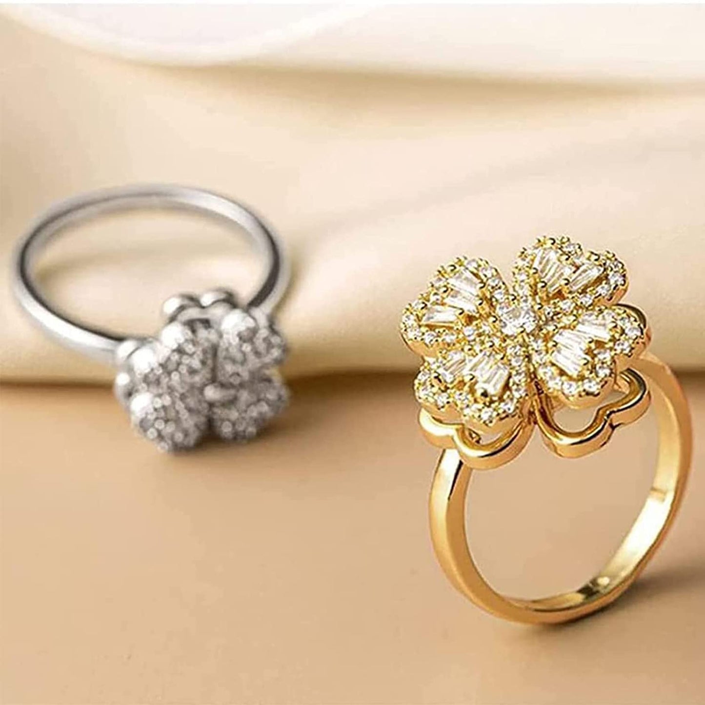 Rotatable Four-Leaf Clover Ring Rings Claire & Clara 